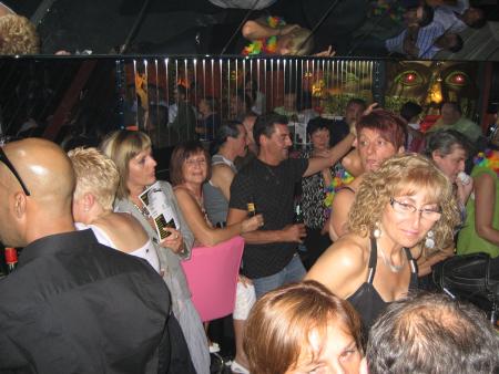 Le Carr� Blanc le 9 ao�t DJ Jeam & DJ Chico