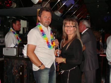 Le Carr� Blanc le 9 ao�t DJ Jeam & DJ Chico