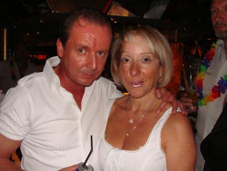 Le Carr� Blanc le 9 ao�t DJ Jeam & DJ Chico