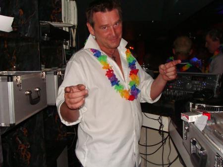 Le Carr� Blanc le 9 ao�t DJ Jeam & DJ Chico