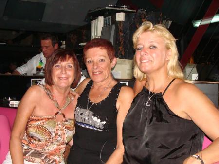 Le Carr� Blanc le 9 ao�t DJ Jeam & DJ Chico