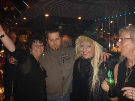 Soir�e Oldies le 31 octobre au Carr� Blanc avec DJ Jeam & DJ Chico